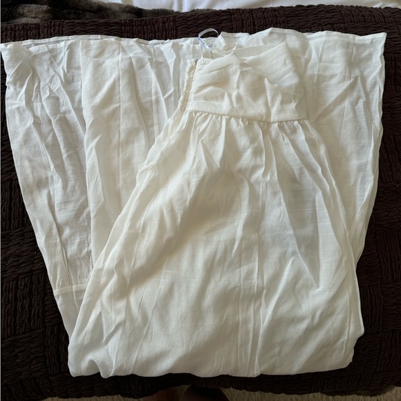 White Fox Infatuated Maxi Skirt White - Picture 4 of 4